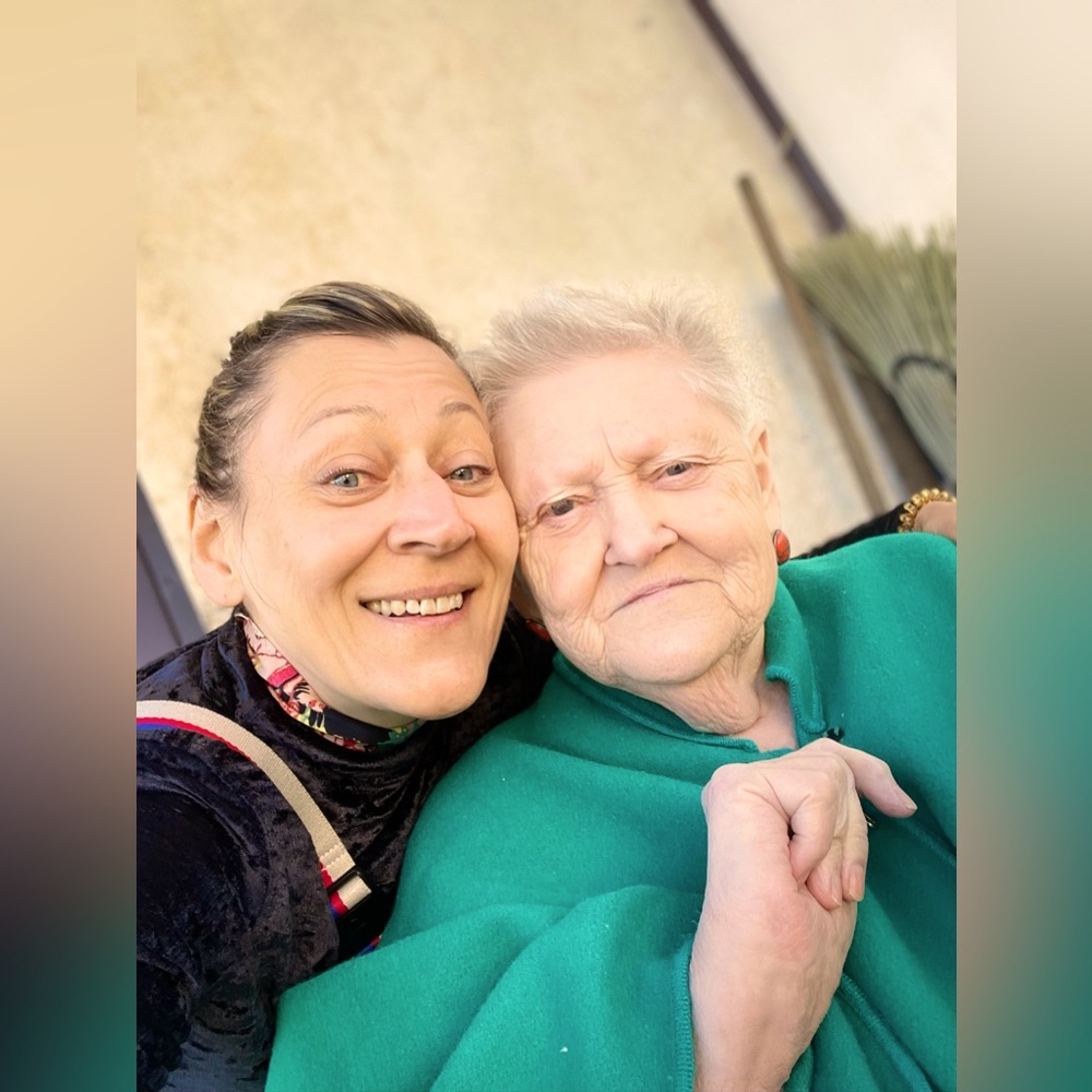 Meet your Posher, Alla